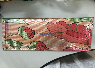 تصطف أكياس فقاعة معدنية مطبوعة ملونة الحجم 1 / 7.25 "X12" بريدية فقاعة عطلة