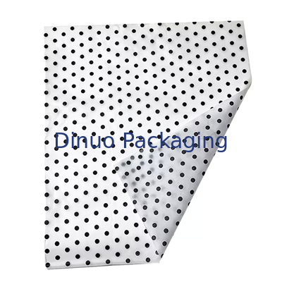 مناديل ورقية ذات لون مزدوج من Polka Dot Gingham لتلبيس الأظافر في صندوق الأحذية