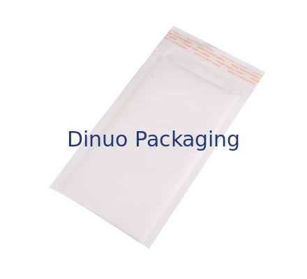 حجم الشحن 4 Kraft Bubble Mailers ، مغلفات بريدية بيضاء / صفراء 9.5 "× 14"